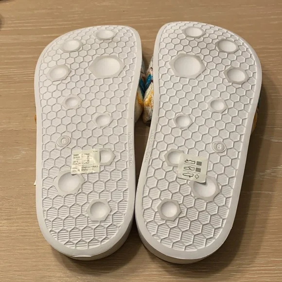 Coogi Puma Slide - really comfy!  Take these on your next vacation - Picture 7 of 7